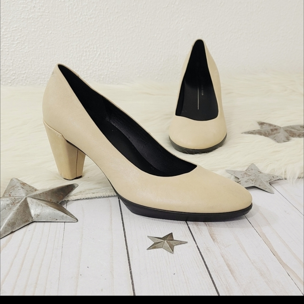 ECCO Shape 55 Plateau pumps nude heels 39 tan
